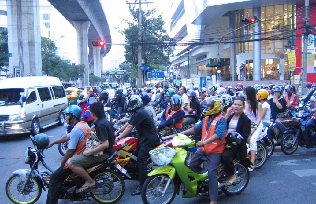 鼓式制動(dòng)器,摩托車(chē)剎車(chē)圈,輪轂剎車(chē)圈,Drum brake,摩托車(chē)制動(dòng)鐵套